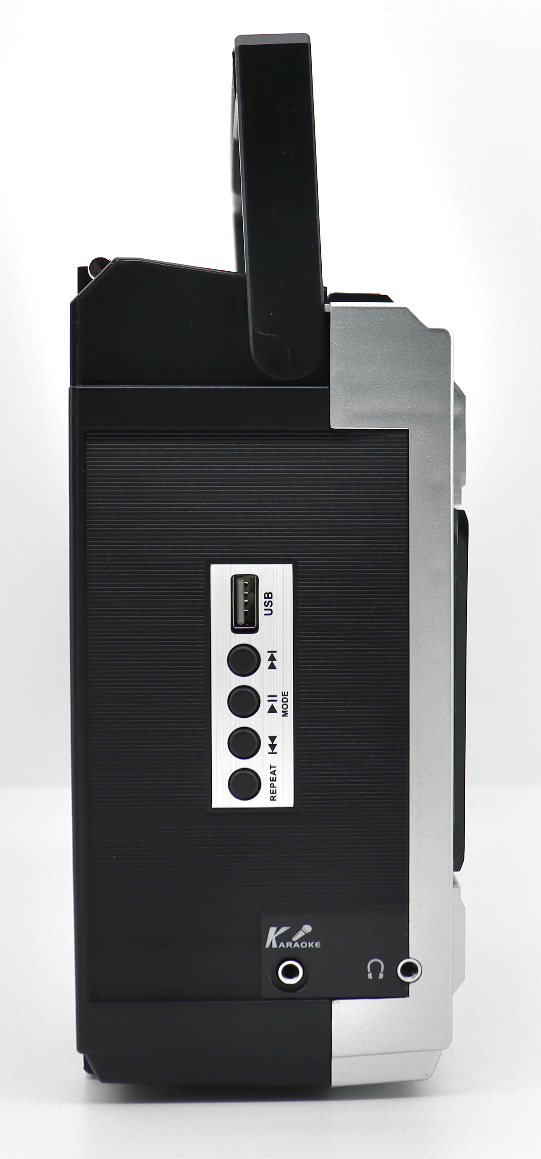 Retro Radiokassettenrekorder mit USB Wiedergabe