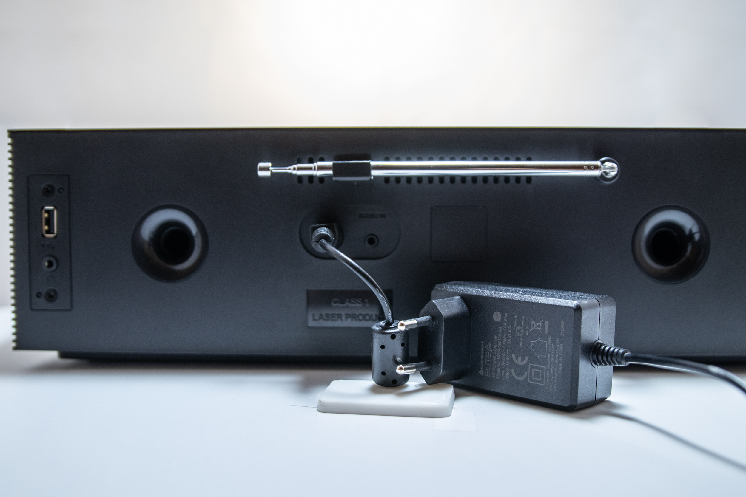 Stereo Musikcenter mit WLAN-Internet/DAB+/UKW-Radio, CD/MP3, USB, Bluetooth®, APP-Steuerung