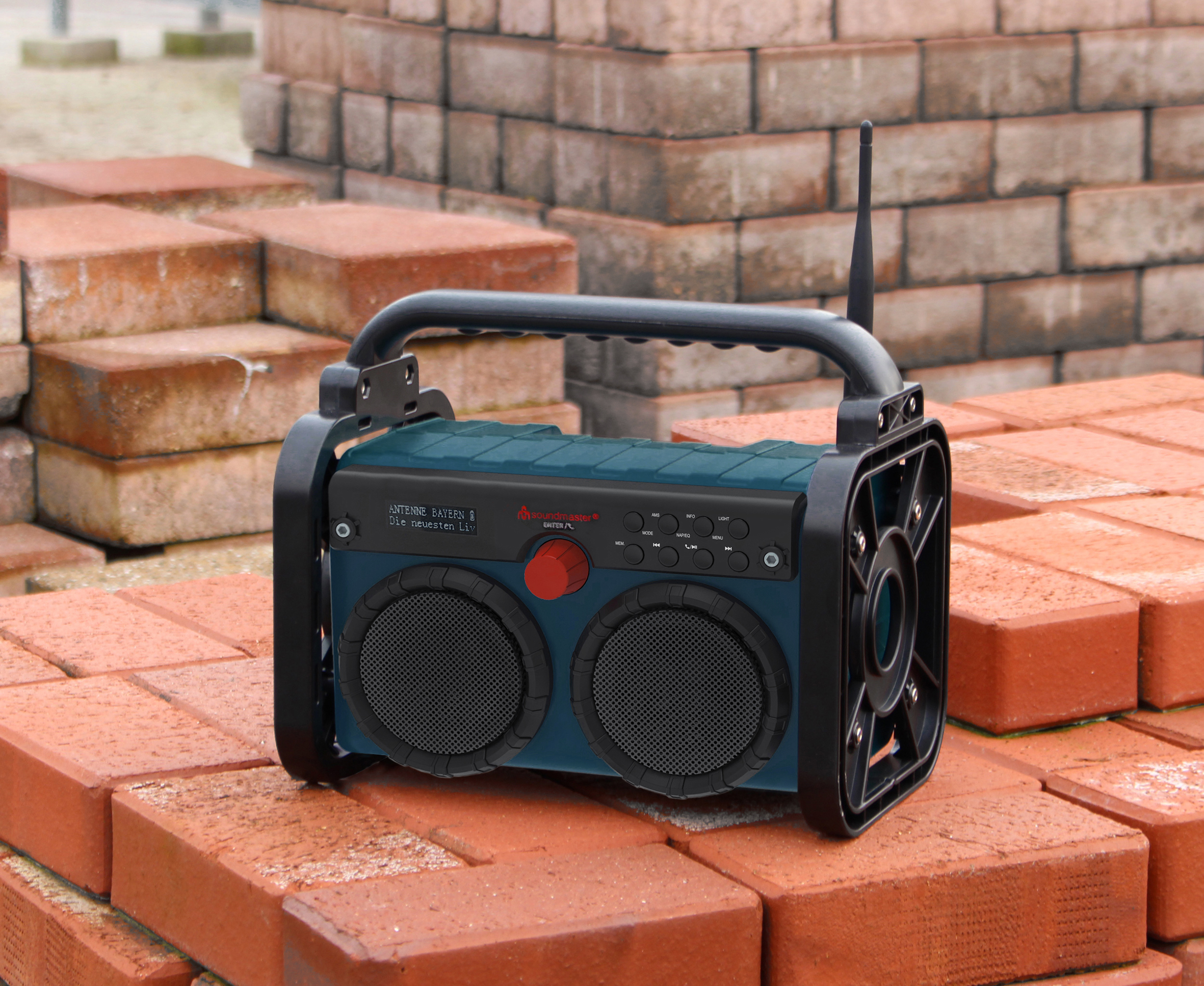 Stereo DAB+/FM construction-/garden radio with Bluetooth®, LED work light & Li-Ion battery