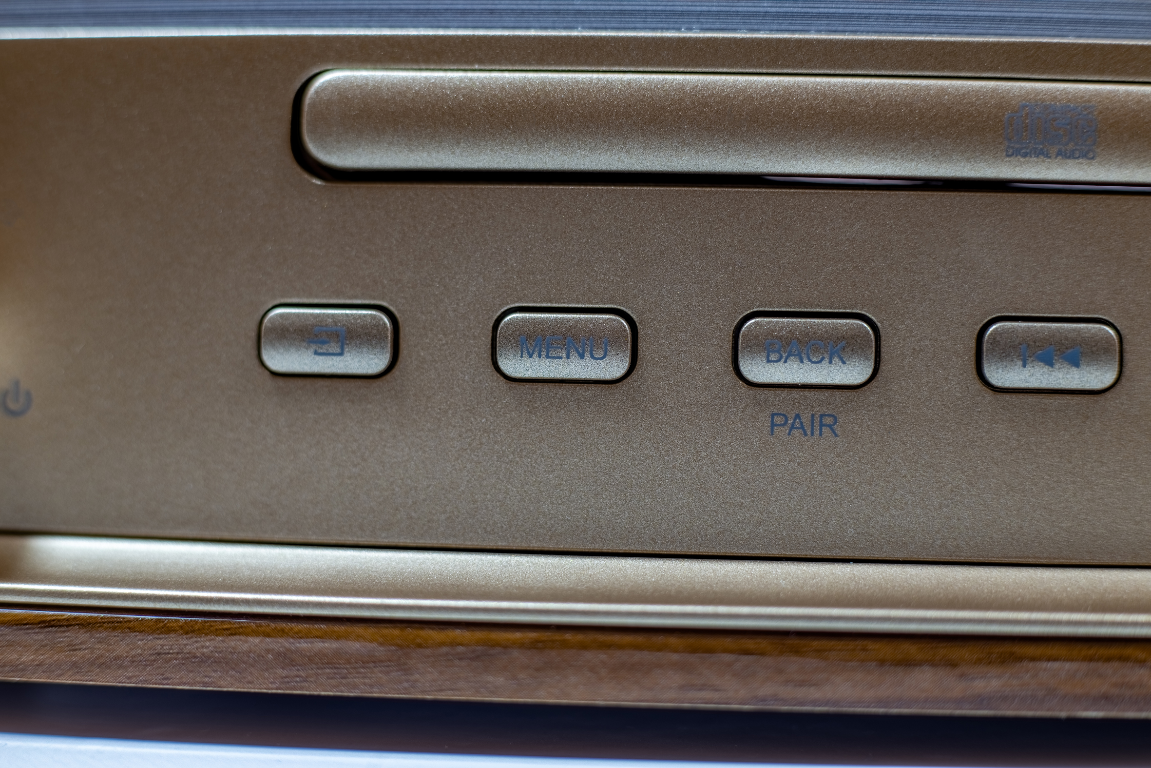 Stereo Musikcenter mit DAB+/UKW, CD/MP3, USB, Bluetooth®, Farbdisplay