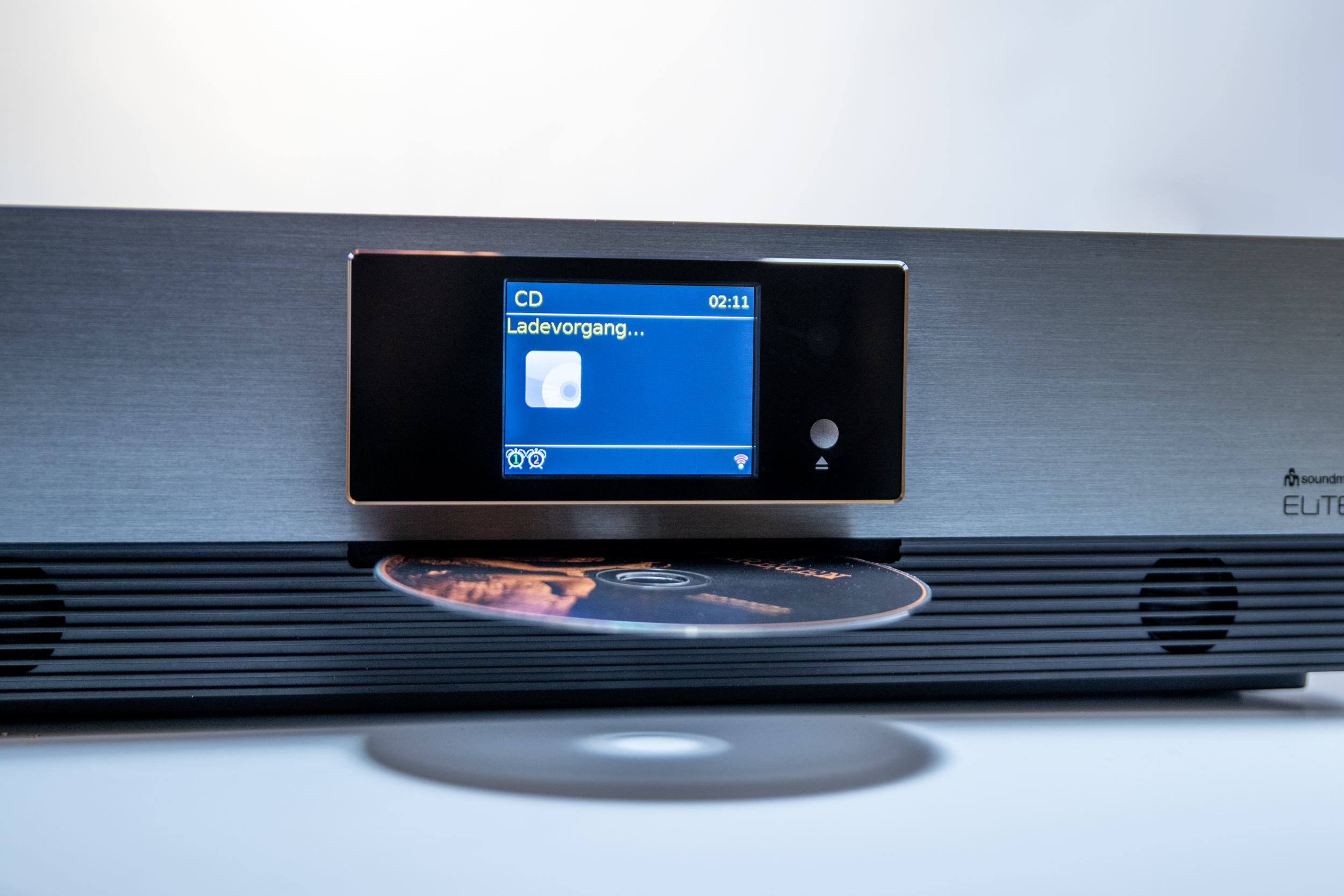 Stereo Musikcenter mit WLAN-Internet/DAB+/UKW-Radio, CD/MP3, USB, Bluetooth®, APP-Steuerung