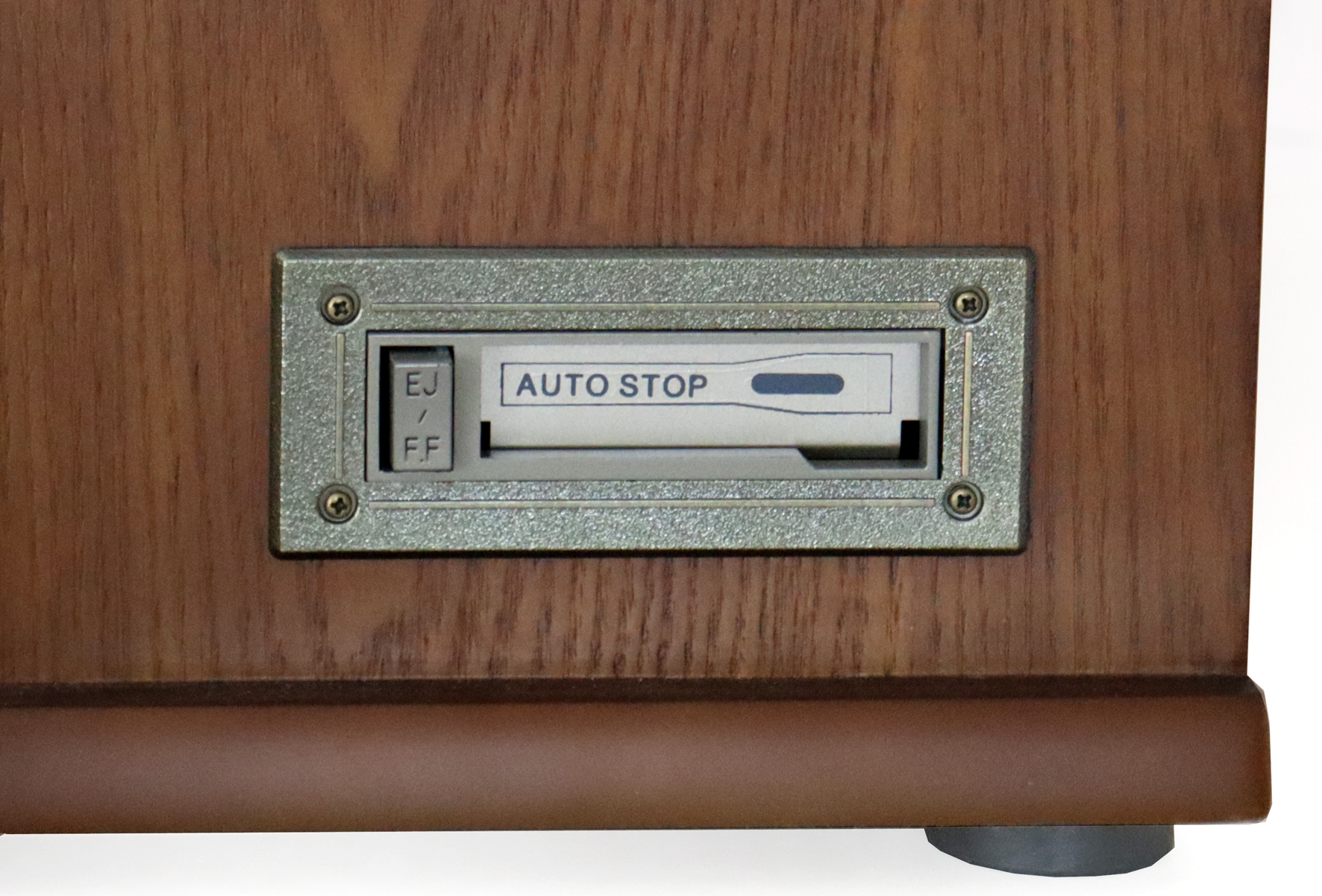 Nostalgie Stereoanlage mit UKW Radio, Plattenspieler, CD/MP3, USB, Encoding, Kassette, Bluetooth®